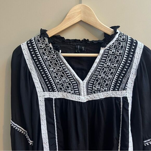 Blank London black/white Anihera peasant top size Sm - Picture 3 of 8